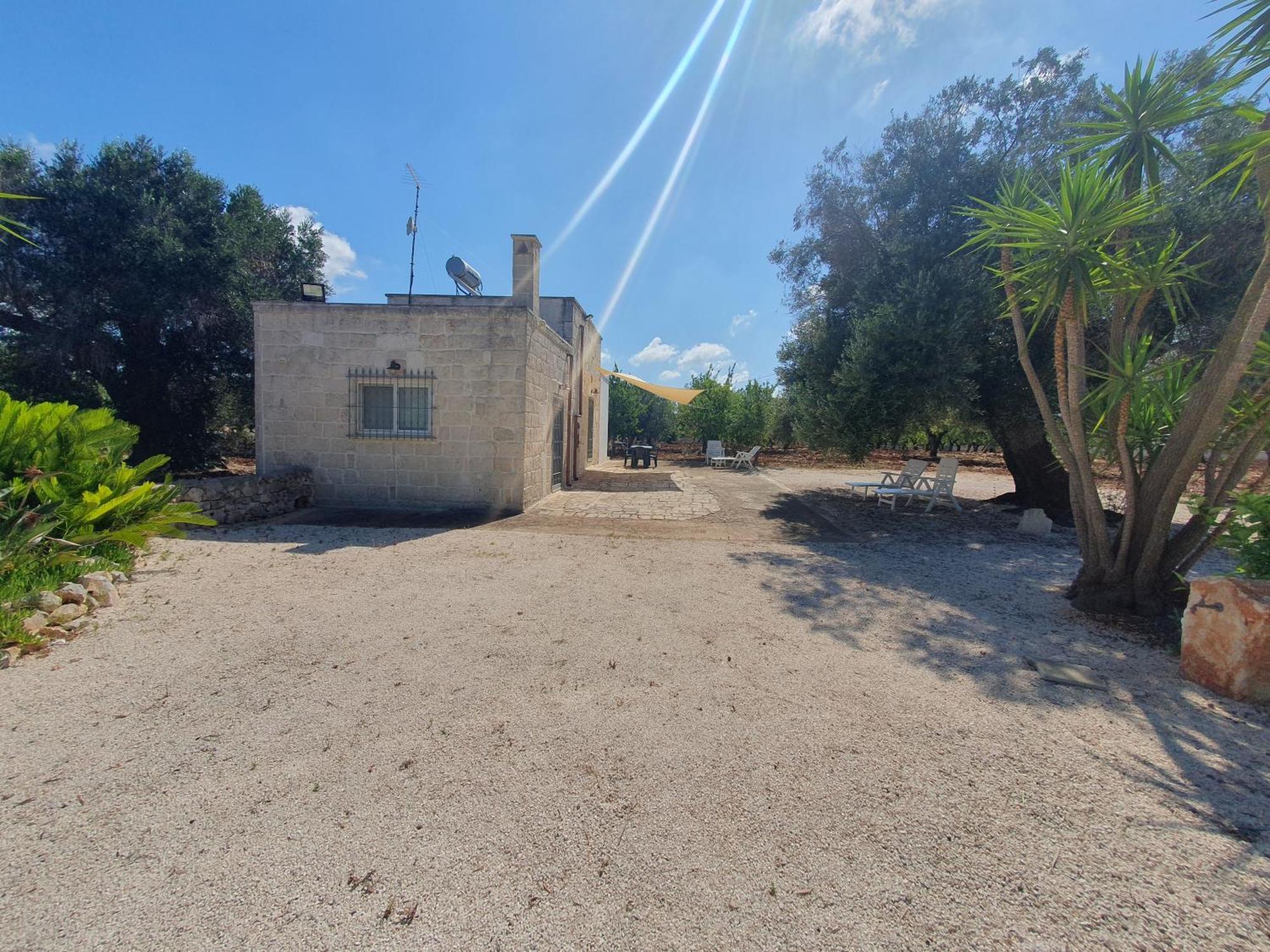 Casina Tra Gli Ulivi Villa Ostuni Exterior photo